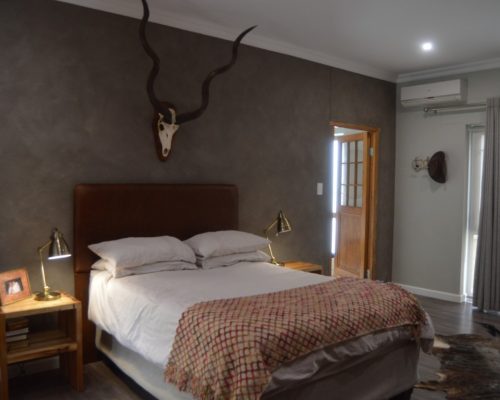Room 2 (1) (Medium)